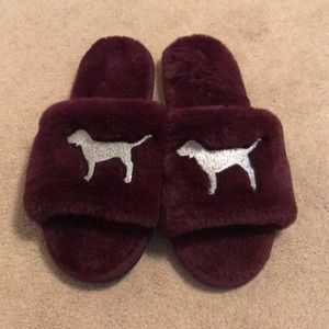 Cute fury slippers/slides